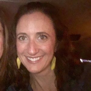 Meet your Posher, Holly